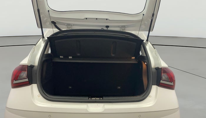 2022 Hyundai NEW I20 ASTA (O) 1.2 MT, Petrol, Manual, 23,071 km, Boot Open Zoomed View
