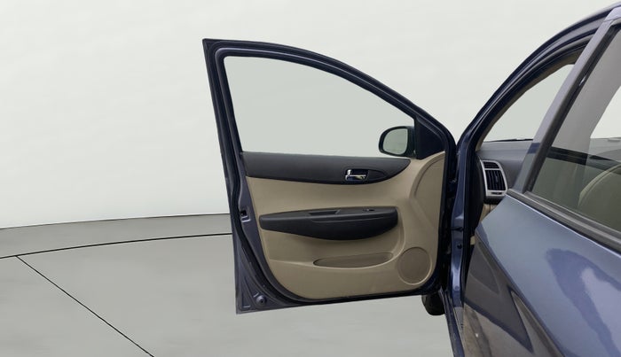 2013 Hyundai i20 SPORTZ 1.4 CRDI, Diesel, Manual, 89,274 km, LHS Front Door