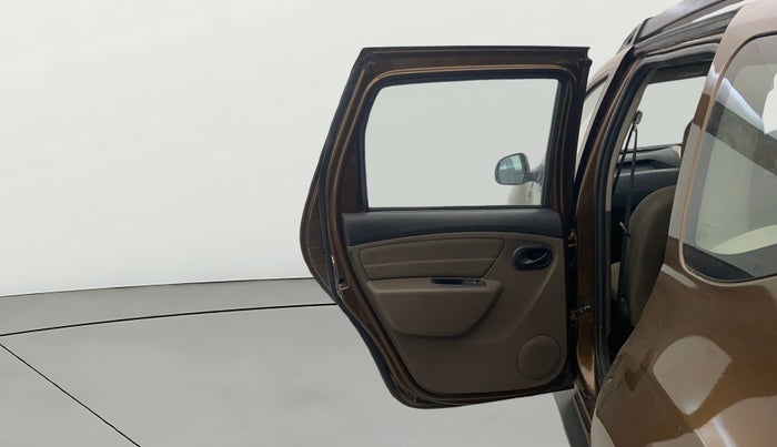 2019 Renault Duster 85 PS RXS MT DIESEL, Diesel, Manual, 1,18,148 km, LHS Rear Door