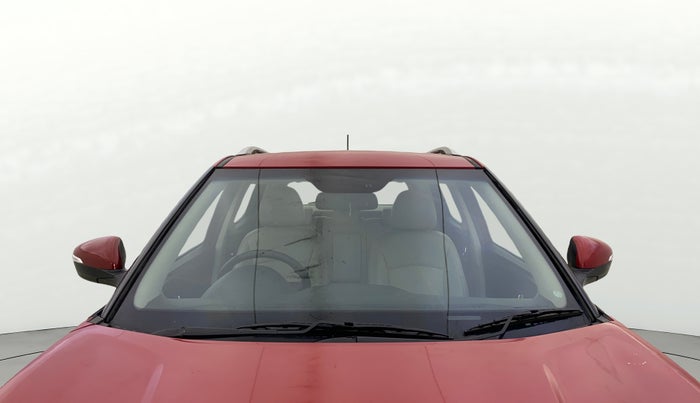 2019 Mahindra XUV300 W8 (O) 1.2 PETROL, Petrol, Manual, 47,794 km, Front Windshield