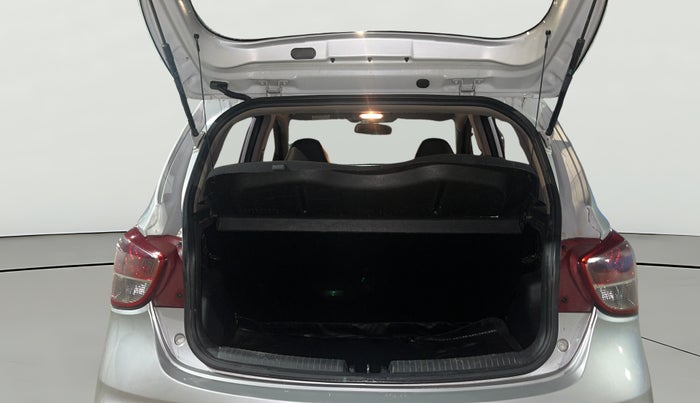 2017 Hyundai Grand i10 SPORTZ 1.2 KAPPA VTVT, Petrol, Manual, 1,00,173 km, Boot Open Zoomed View