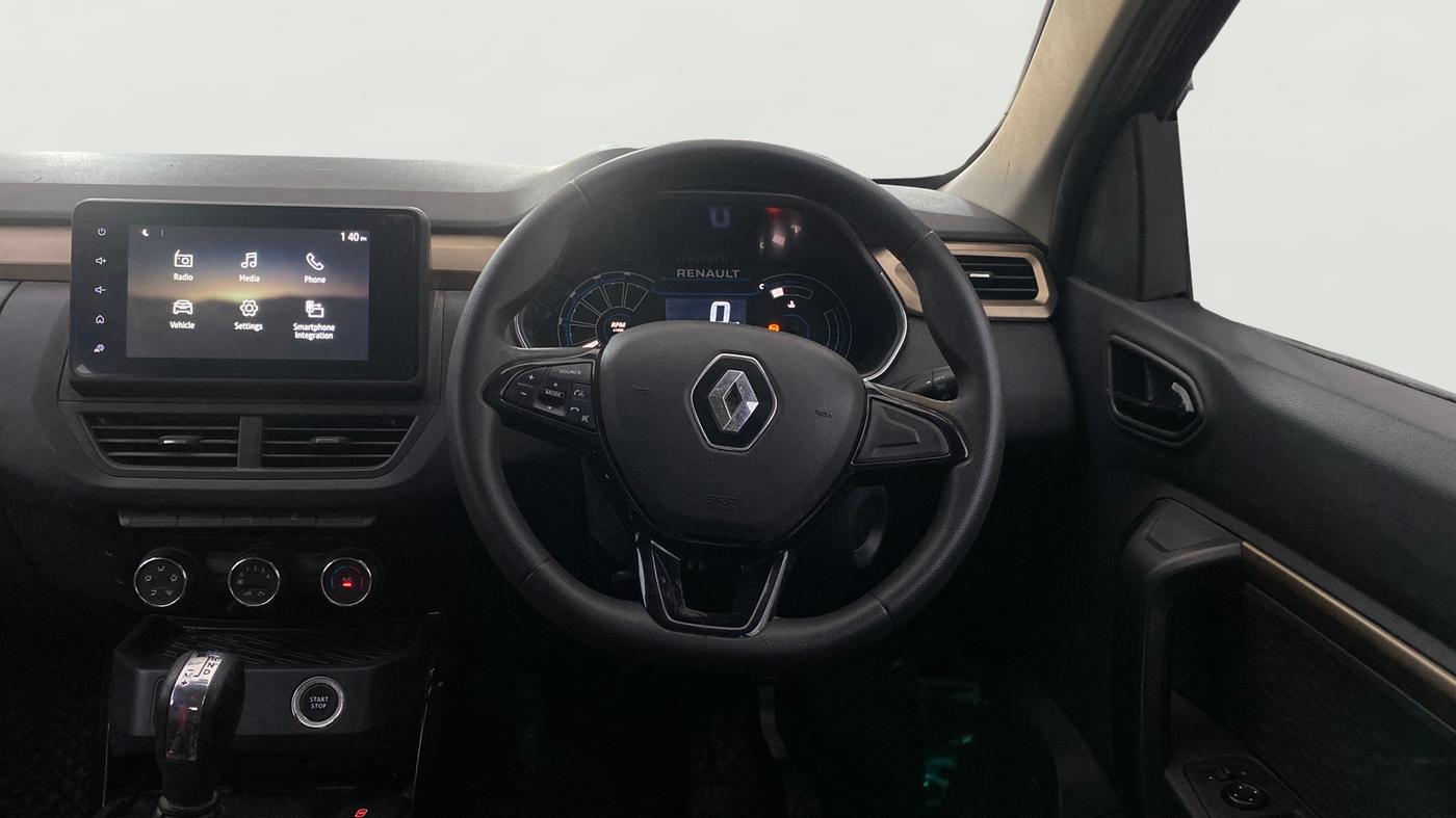 2022 Renault Kiger RXT (O) AMT DUAL TONE, Petrol, Automatic, 44,713 km, Steering Wheel Close Up