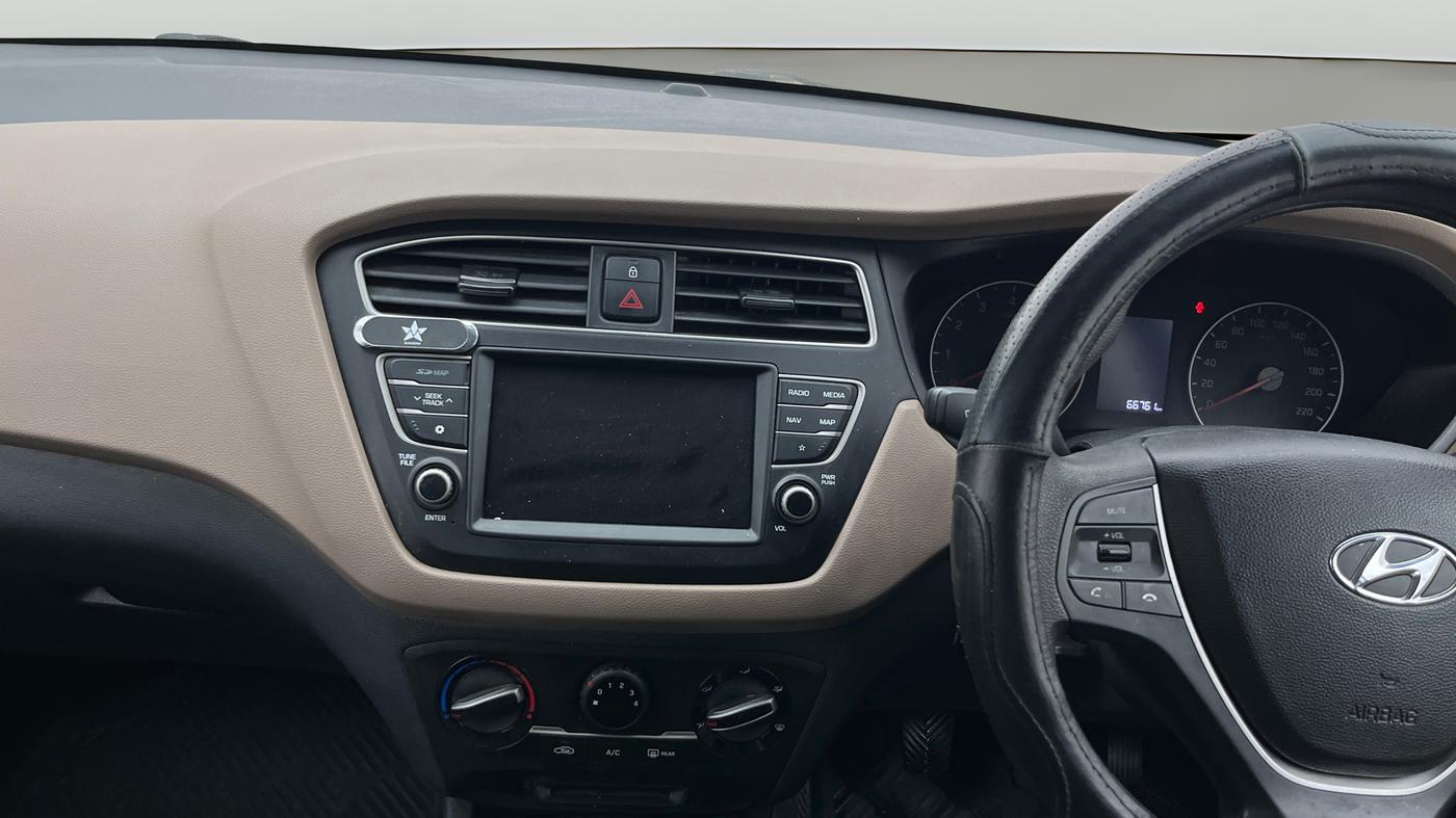 2020 Hyundai Elite i20 SPORTZ PLUS 1.2, Petrol, Manual, 66,761 km, Air Conditioner