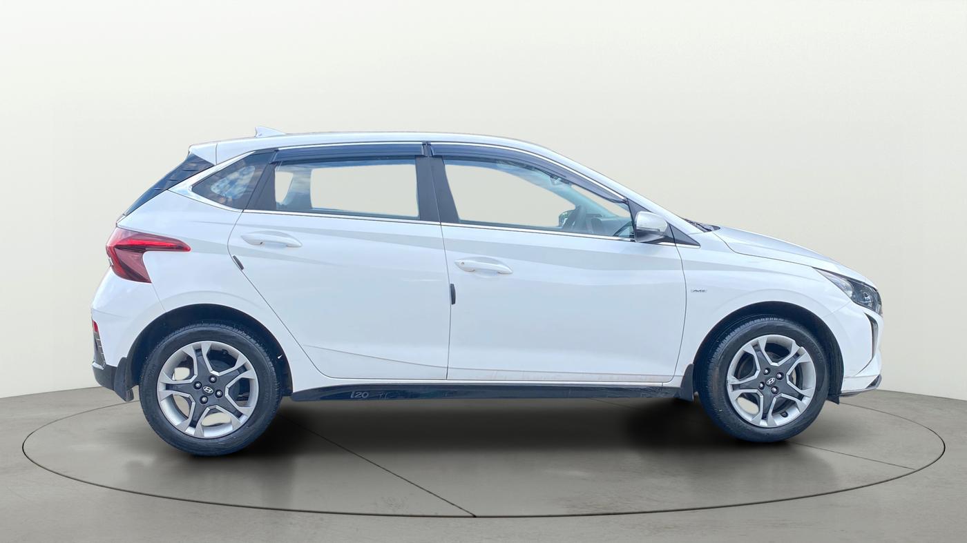 2025 Hyundai NEW I20 SPORTZ 1.2 IVT, Petrol, Automatic, 10,261 km, Right Side View