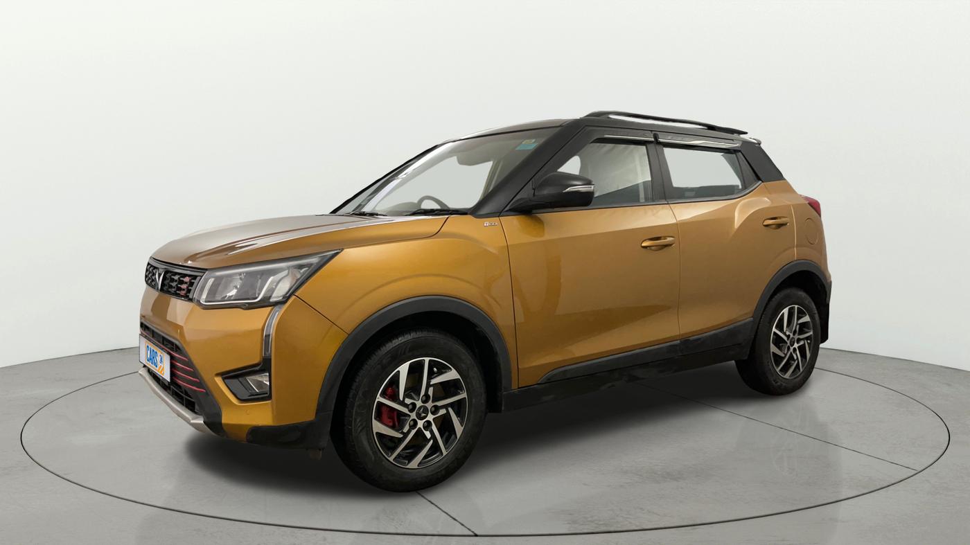 2022 Mahindra XUV300 W8(O) TURBO GDI, Petrol, Manual, 14,537 km, Left Front Diagonal