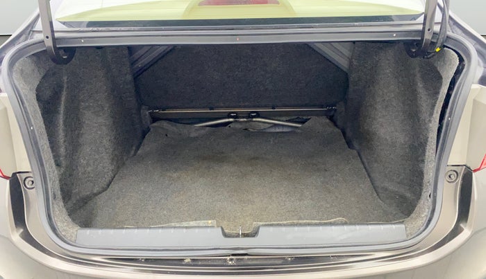 2019 Honda City 1.5L I-VTEC VX CVT, Petrol, Automatic, 83,837 km, Boot Open Zoomed View