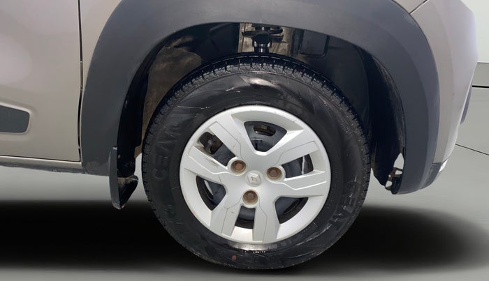 2016 Renault Kwid RXT 0.8 (O), Petrol, Manual, 67,358 km, Right Front Wheel