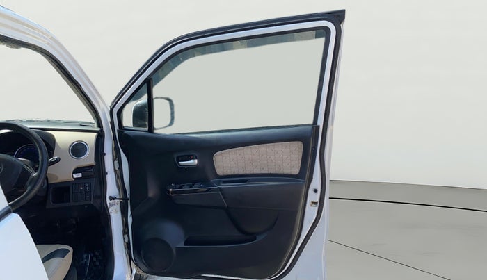 2017 Maruti Wagon R 1.0 VXI, Petrol, Manual, 27,223 km, RHS Front Door