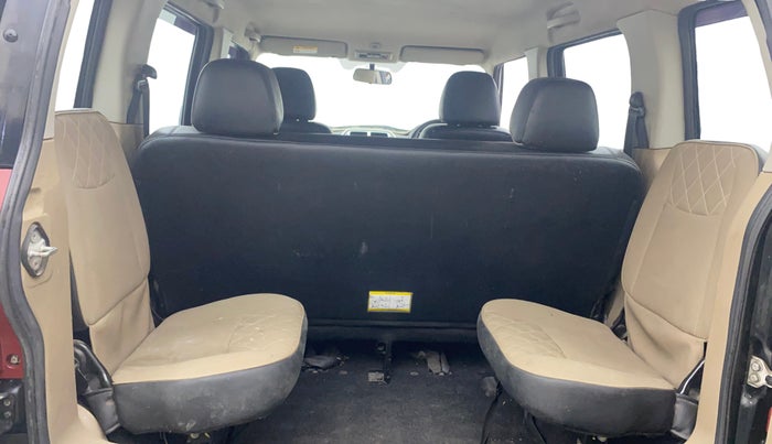 2018 Mahindra TUV300 T10, Diesel, Manual, 99,305 km, Third Seat Row ( optional )