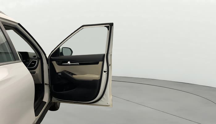 2020 KIA SELTOS HTX PLUS AT1.5 DIESEL, Diesel, Automatic, 90,273 km, RHS Front Door