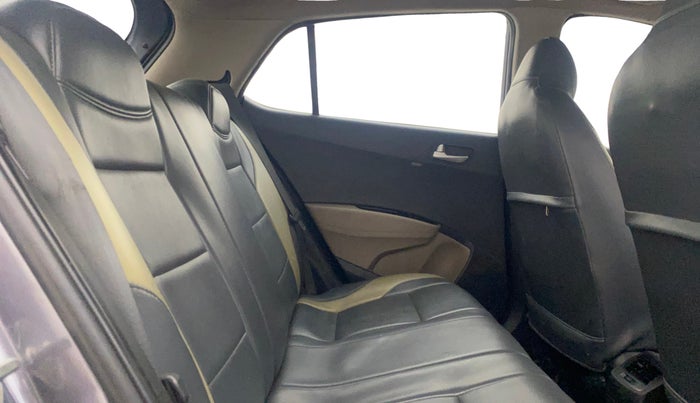 2015 Hyundai Grand i10 SPORTZ 1.1 CRDI, Diesel, Manual, 95,517 km, Right Side Rear Door Cabin