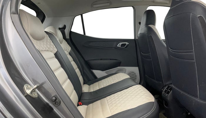 2022 Hyundai GRAND I10 NIOS SPORTZ 1.2 KAPPA VTVT CNG, CNG, Manual, 35,354 km, Right Side Rear Door Cabin