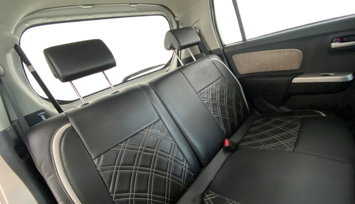 2015 Maruti Wagon R 1.0 VXI, Petrol, Manual, 59,553 km, Right Side Rear Door Cabin