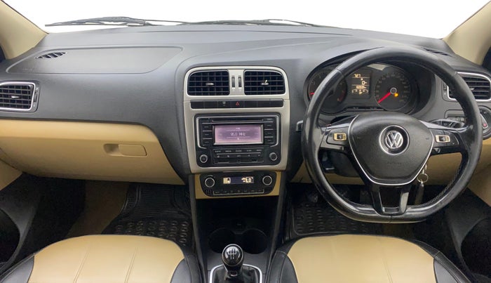 2015 Volkswagen Polo HIGHLINE1.2L, Petrol, Manual, 60,926 km, Dashboard