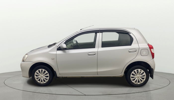 2015 Toyota Etios Liva G, Petrol, Manual, 38,768 km, Left Side