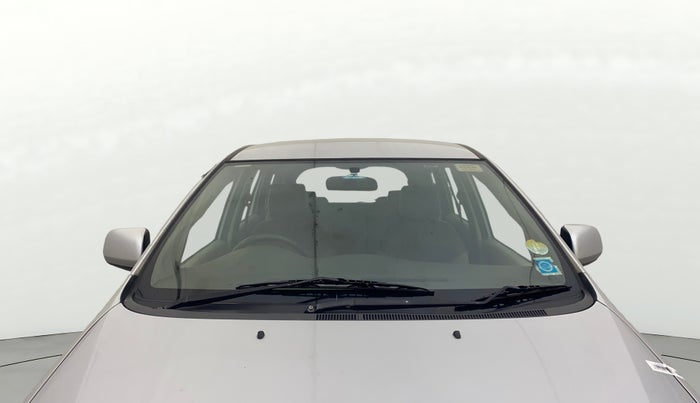 2014 Toyota Innova 2.5 GX 8 STR, Diesel, Manual, 1,07,663 km, Front Windshield