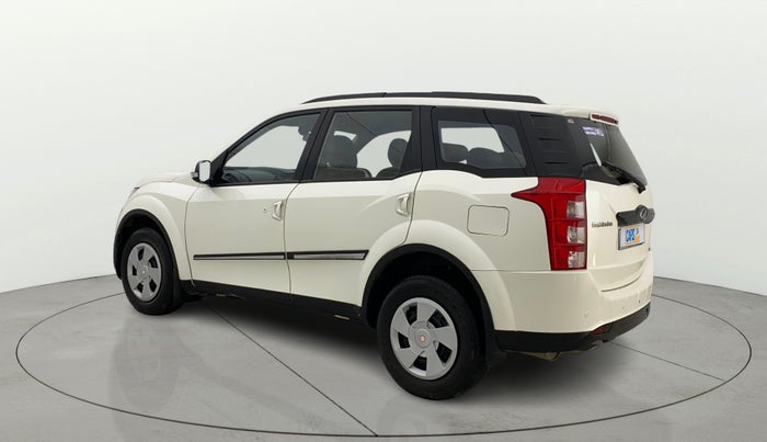 2017 Mahindra XUV500 W6, Diesel, Manual, 99,388 km, Left Back Diagonal