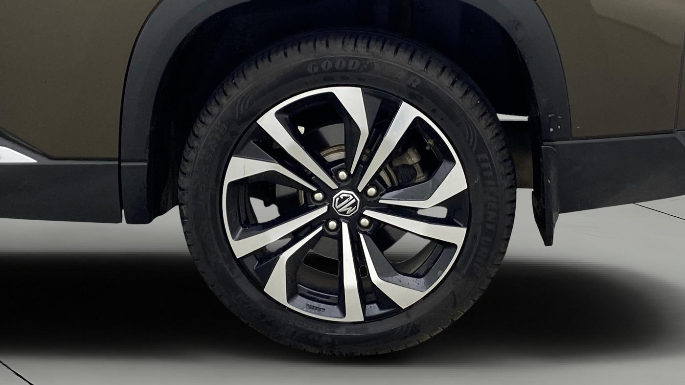 2024 MG HECTOR SAVVY PRO 1.5 TURBO CVT PETROL, Petrol, Automatic, 15,620 km, Left Rear Wheel