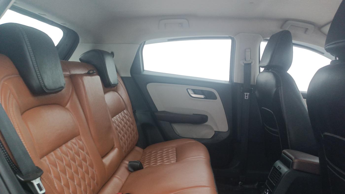 2023 Tata ALTROZ XZ PETROL, Petrol, Manual, 72,711 km, Right Side Rear Door Cabin