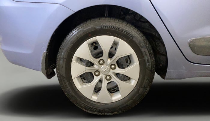 2014 Hyundai Xcent S 1.2, Petrol, Manual, 38,141 km, Right Rear Wheel