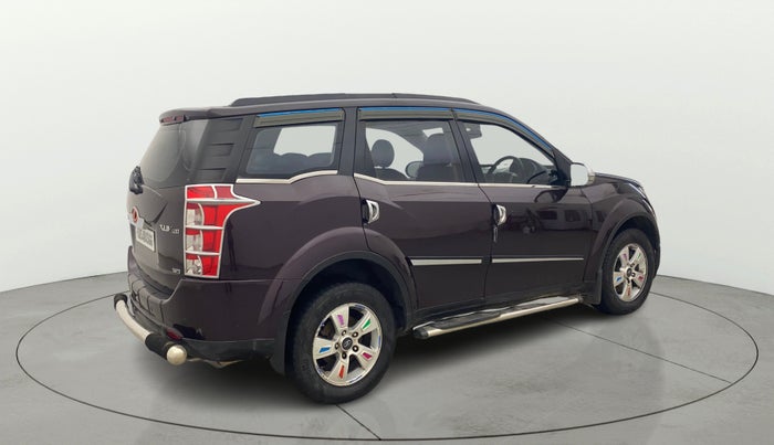 2015 Mahindra XUV500 W8, Diesel, Manual, 1,16,382 km, Right Back Diagonal