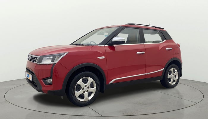 2023 Mahindra XUV300 W6 1.2 PETROL, Petrol, Manual, 3,926 km, Left Front Diagonal