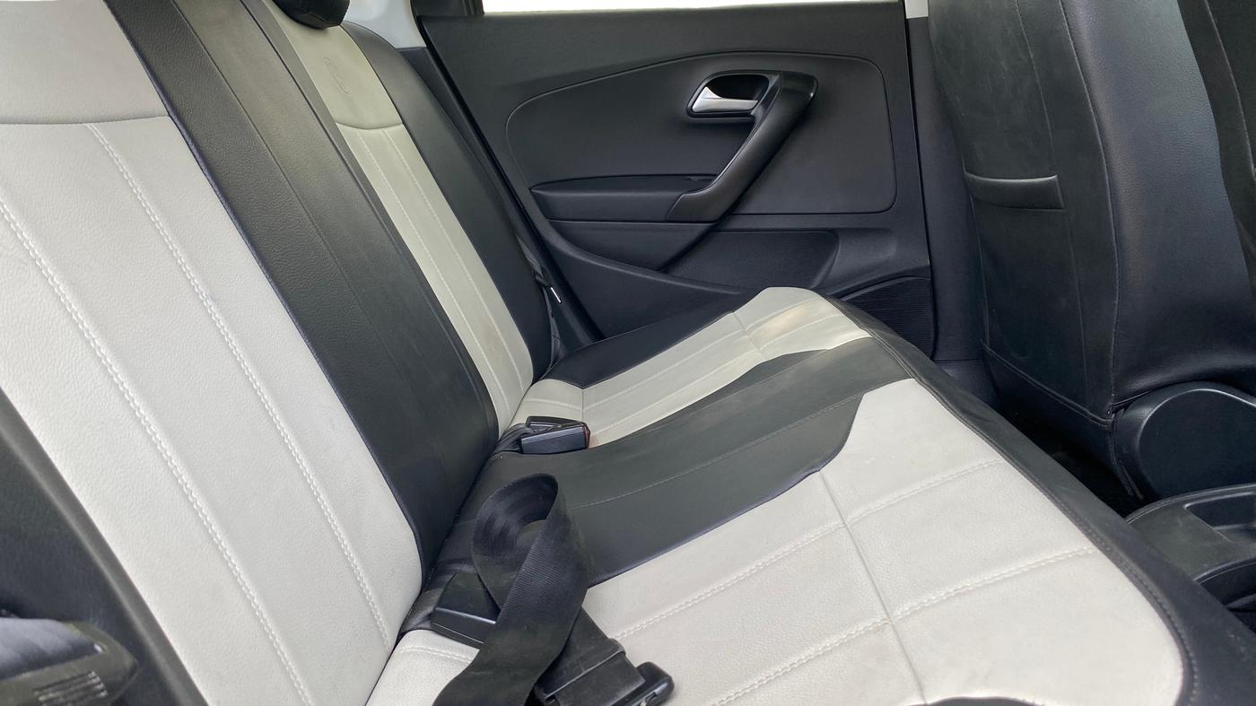 2018 Volkswagen Ameo COMFORTLINE 1.0L, Petrol, Manual, 45,251 km, Right Side Rear Door Cabin