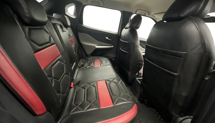 2022 Nissan MAGNITE XV TURBO CVT, Petrol, Automatic, 20,805 km, Right Side Rear Door Cabin