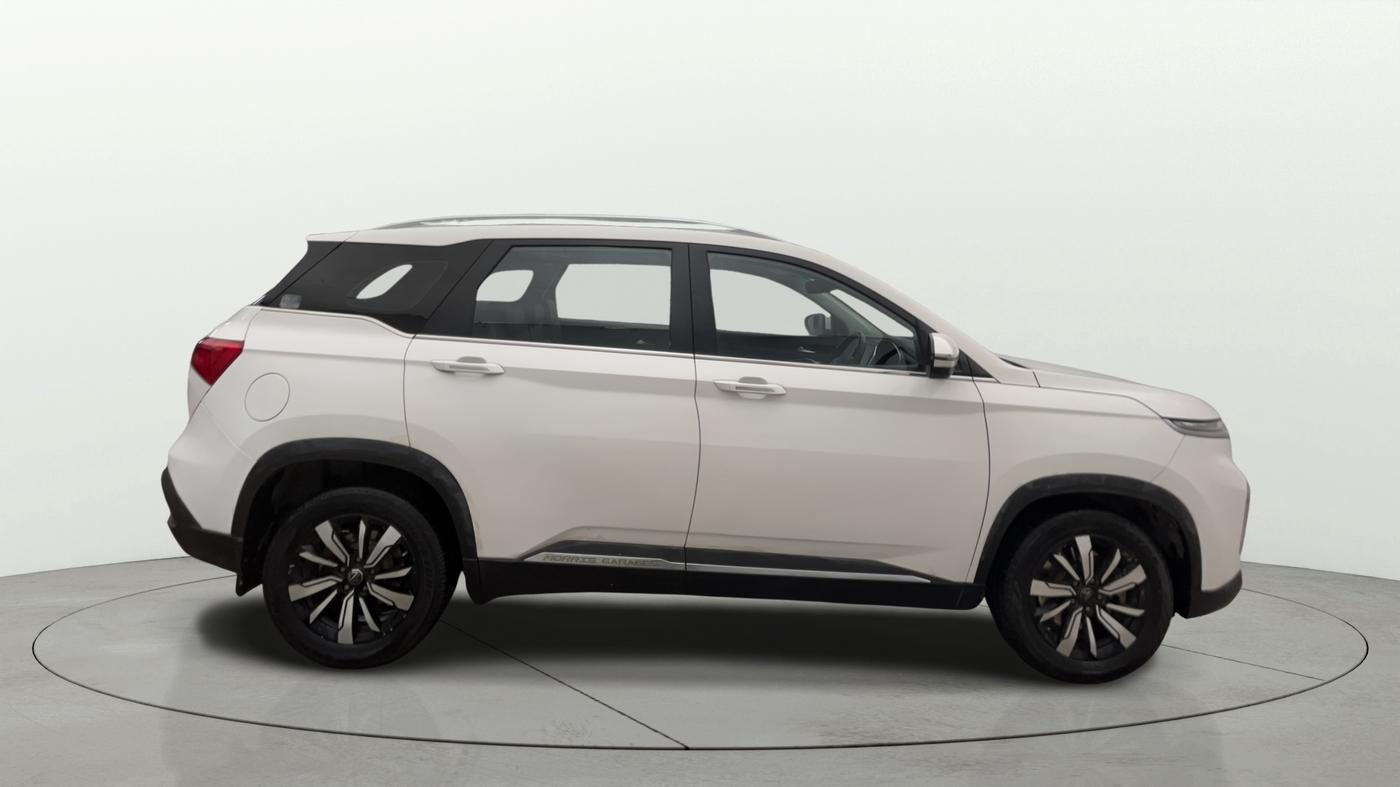 2020 MG HECTOR SHARP 2.0 DIESEL, Diesel, Manual, 1,09,948 km, Right Side View