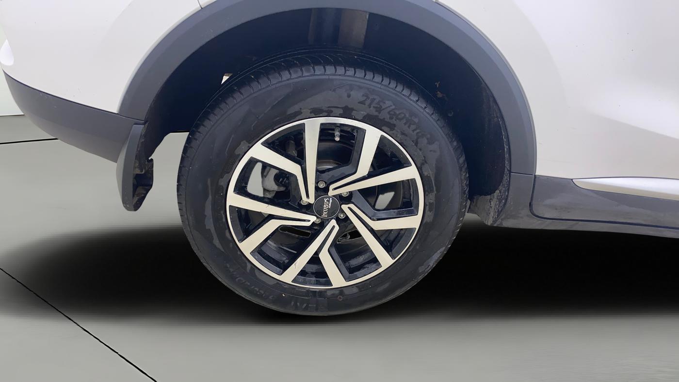2023 MG ASTOR STYLE 1.5 MT, Petrol, Manual, 22,418 km, Right Rear Wheel