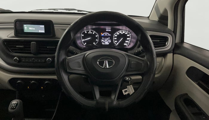 2021 Tata ALTROZ XE PETROL, Petrol, Manual, 17,222 km, Steering Wheel Close Up