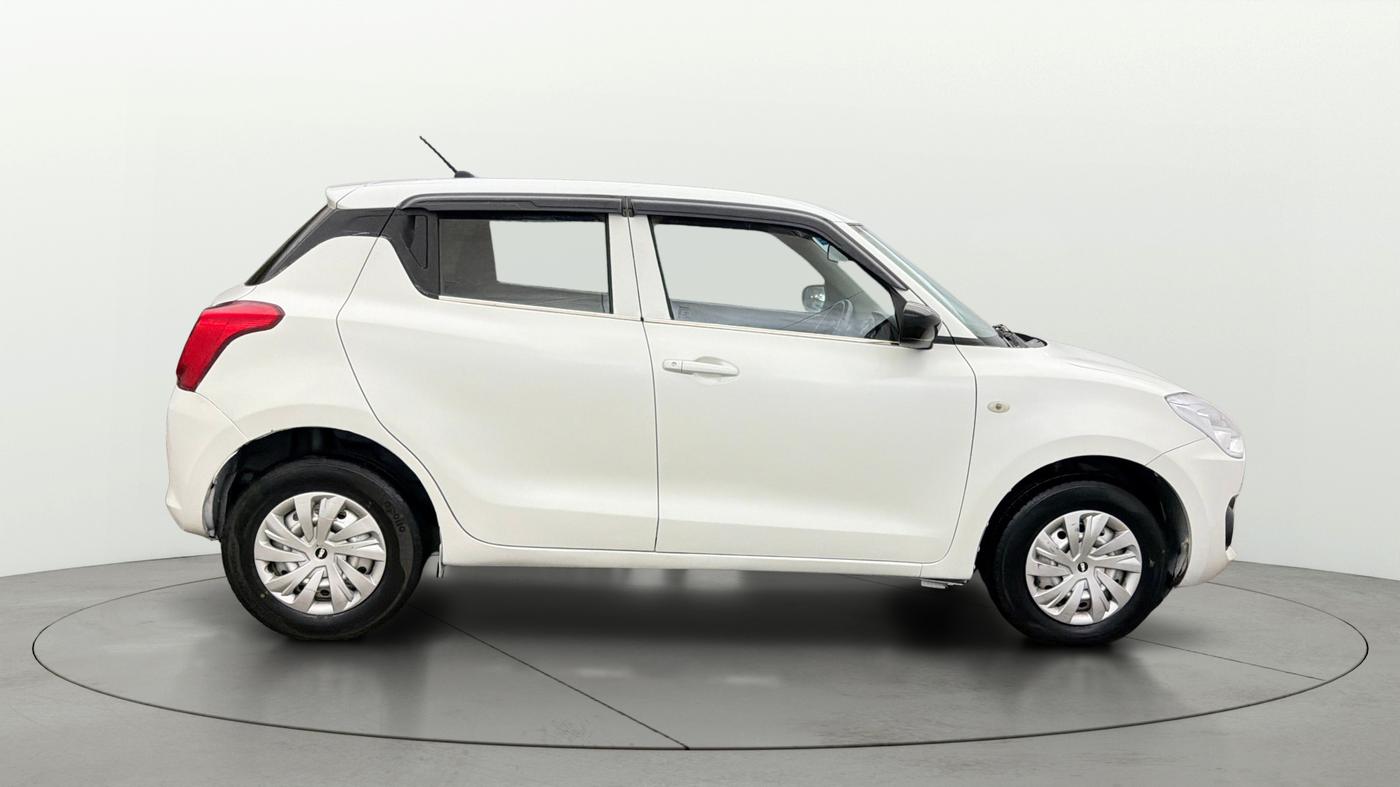 2020 Maruti Swift LXI, Petrol, Manual, 42,801 km, Right Side View