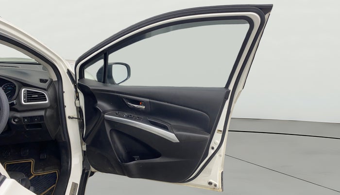 2021 Maruti S Cross ALPHA 1.5, Petrol, Manual, 90,927 km, RHS Front Door