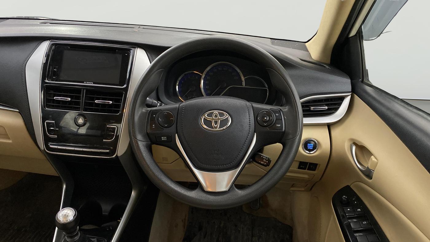 2018 Toyota YARIS V MT, Petrol, Manual, 36,089 km, Steering Wheel Close Up