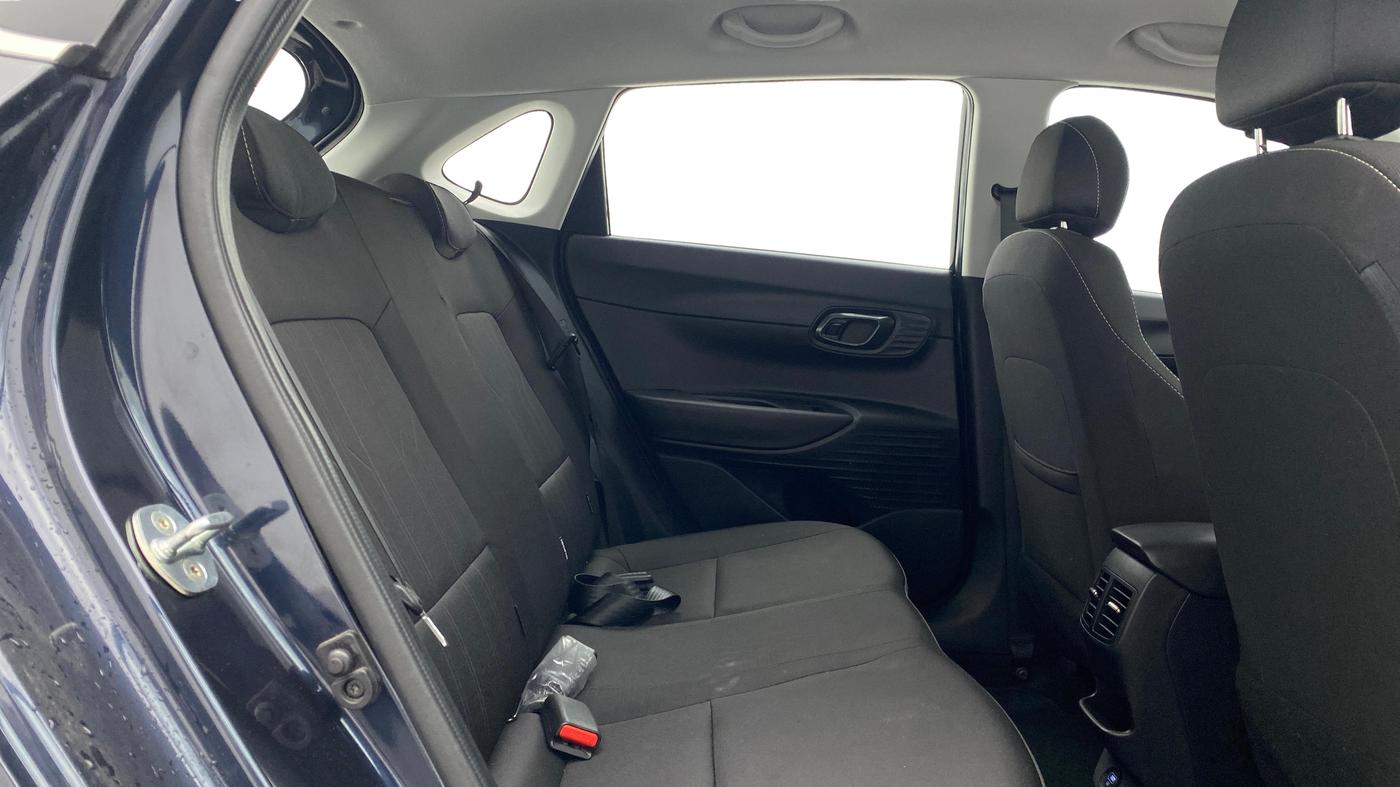 2022 Hyundai NEW I20 SPORTZ 1.2 MT, Petrol, Manual, 14,433 km, Right Side Rear Door Cabin