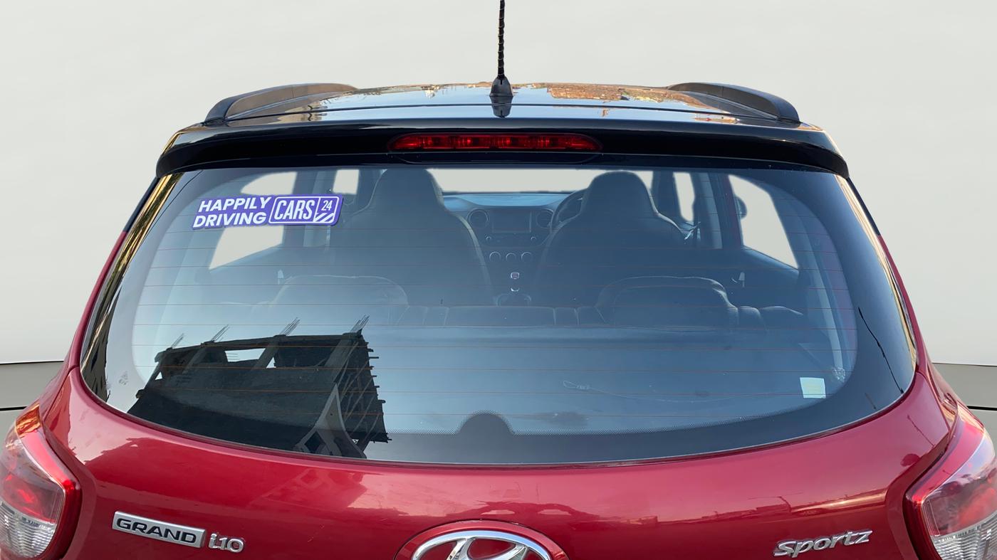 2018 Hyundai Grand i10 SPORTZ 1.2 KAPPA VTVT DUAL TONE, CNG, Manual, 65,571 km, Rear Windshield