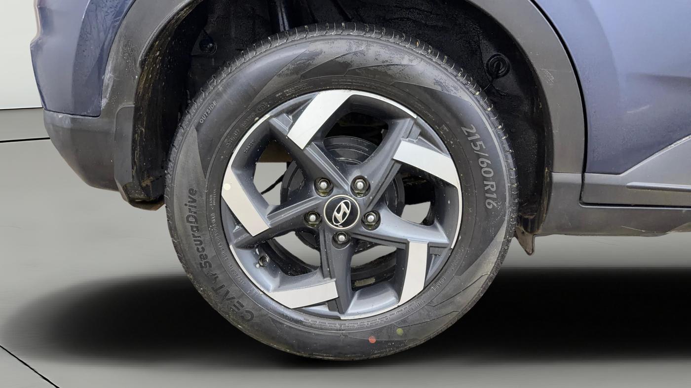 2019 Hyundai VENUE SX 1.0 TURBO, Petrol, Manual, 1,23,025 km, Right Rear Wheel