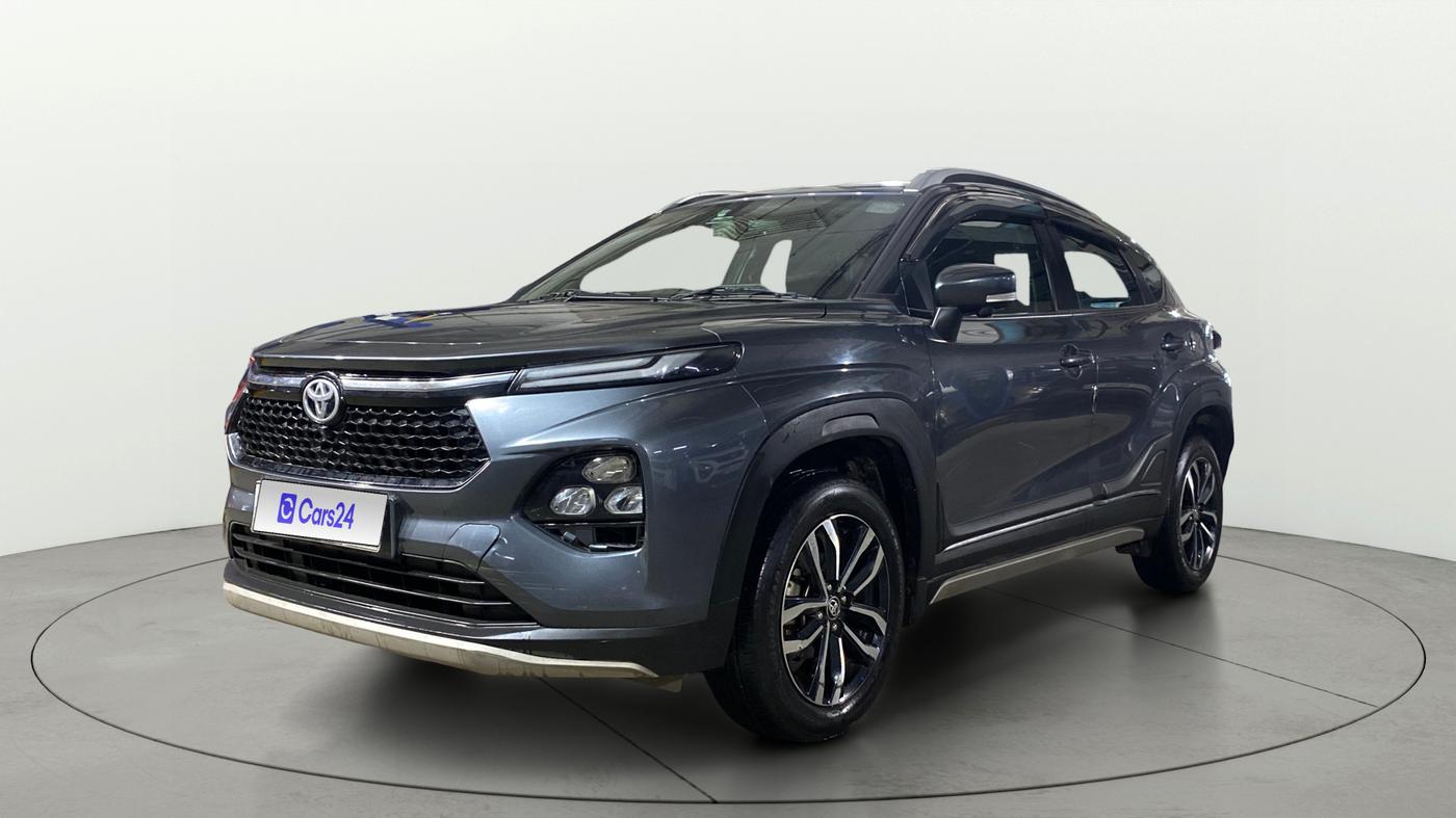 2024 Toyota Urban Cruiser Taisor V 1.0 Petrol AT, Petrol, Automatic, 26,999 km, Left Front Diagonal