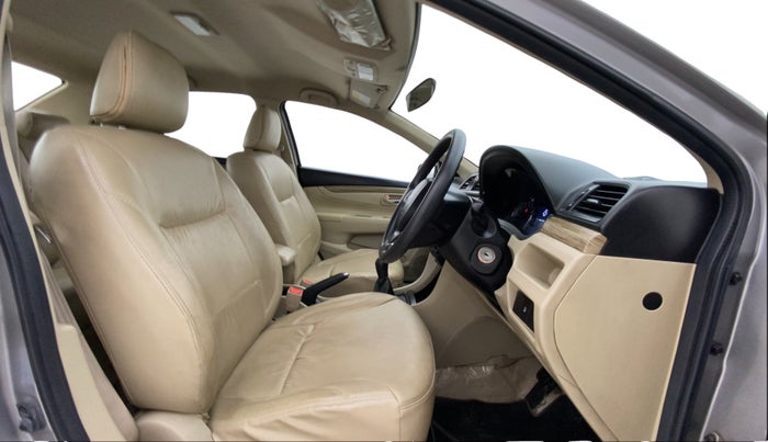 2019 Maruti Ciaz SIGMA 1.5 SHVS MT  PETROL, Petrol, Manual, 21,963 km, Right Side Front Door Cabin