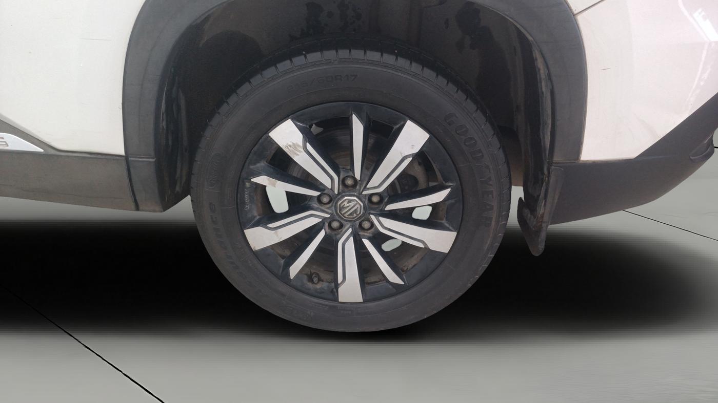 2019 MG HECTOR SHARP 1.5 DCT PETROL, Petrol, Automatic, 32,825 km, Left Rear Wheel