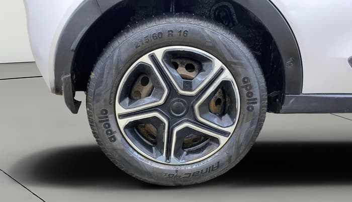 2018 Tata NEXON XM PETROL, CNG, Manual, 1,00,385 km, Right Rear Wheel