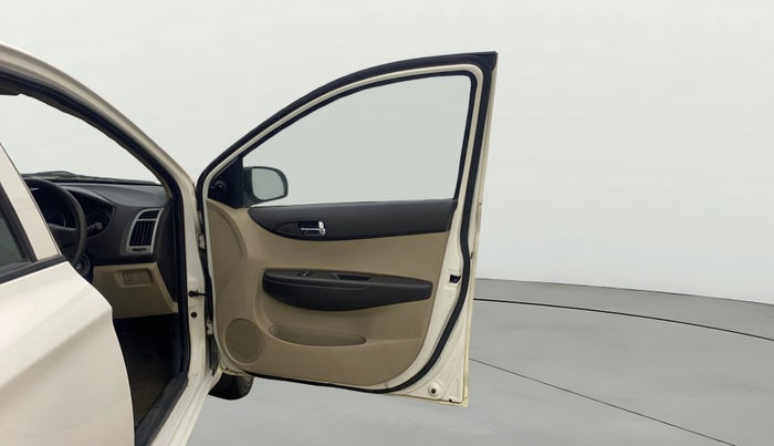 2013 Hyundai i20 ERA 1.2, Petrol, Manual, 77,686 km, RHS Front Door