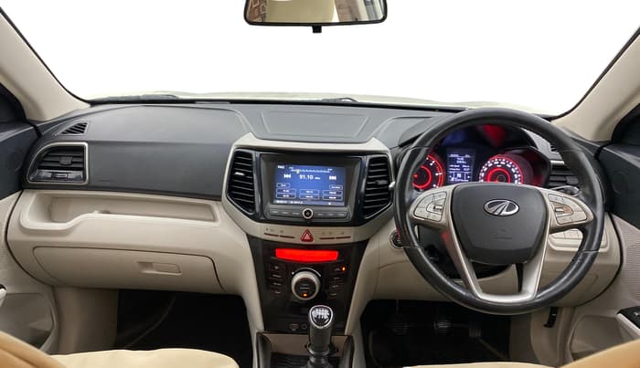 2020 Mahindra XUV300 W8 1.5 DIESEL, Diesel, Manual, 1,04,864 km, Dashboard