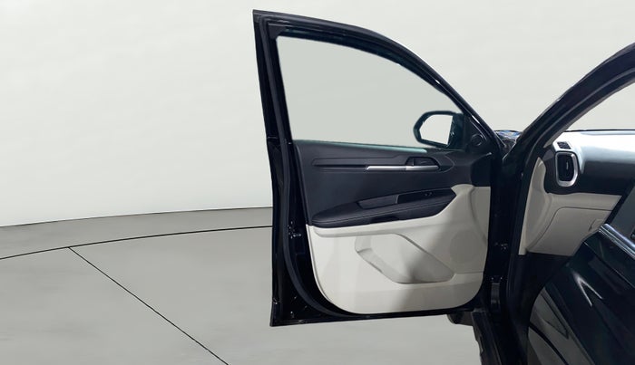2023 KIA SONET HTX Anniversary Edition 1.5 iMT, Diesel, Manual, 11,107 km, LHS Front Door