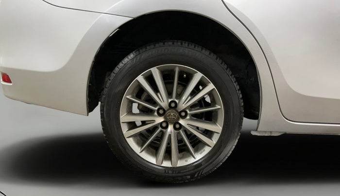 2016 Toyota Corolla Altis VL CVT PETROL, Petrol, Automatic, 90,628 km, Right Rear Wheel