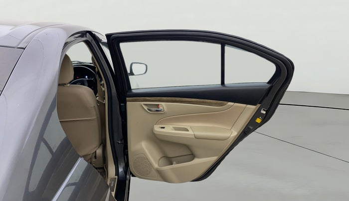 2022 Maruti Ciaz SIGMA 1.5 SHVS MT  PETROL, Petrol, Manual, 33,143 km, RHS Rear Door