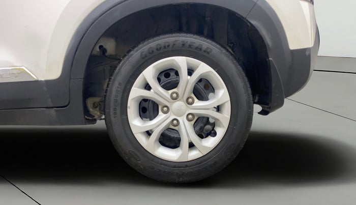 2023 KIA SONET HTE 1.2, Petrol, Manual, 20,761 km, Left Rear Wheel