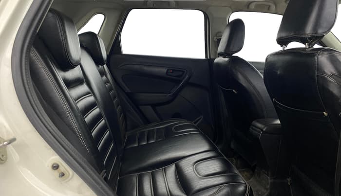 2021 Maruti Vitara Brezza VXI, CNG, Manual, 96,867 km, Right Side Rear Door Cabin