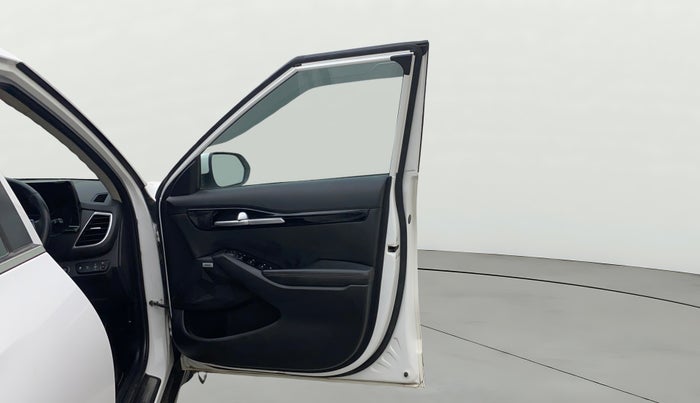2020 KIA SELTOS GTX PLUS AT 1.5 DIESEL, Diesel, Automatic, 86,719 km, RHS Front Door