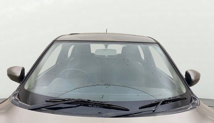 2020 Maruti Swift VXI AMT, Petrol, Automatic, 80,297 km, Front Windshield